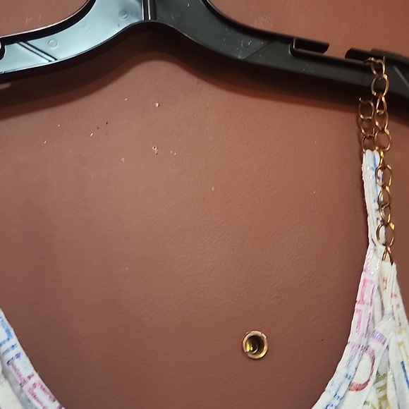 Tank - Picture 4 of 5